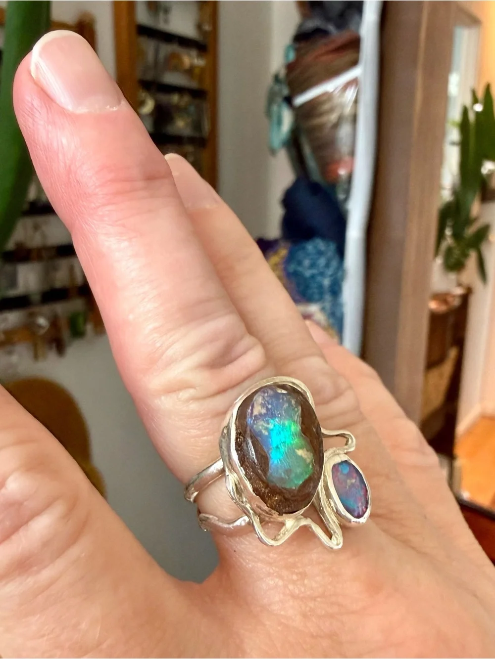 Luminous Mixed Opal and Silver Ring, Size 7 - Picture 5 of 7